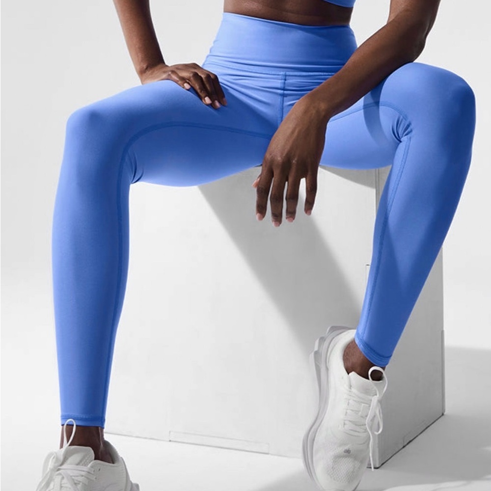 NWT Alo 7/8 Airlift High Waist Legging - Crystal Clear Blue Brand New Yoga Pants